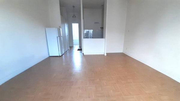 GRENOBLE / 28 Bd. Edouard REY, T2 de 37 m² situé au 4ème étage sans ascenseur