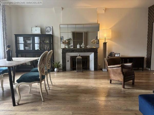 Vente                                                      Maison
                        
                     6 pièces                      186 m2                     à Marmande