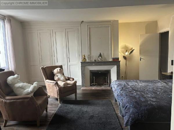 Vente                                                      Maison
                        
                     6 pièces                      186 m2                     à Marmande