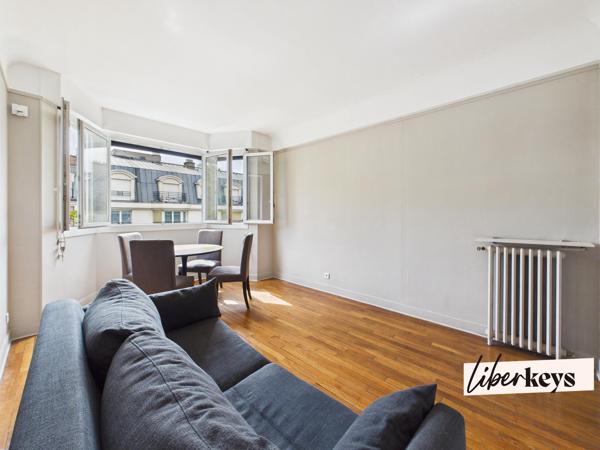 Charmant T2 traversant de 37 m² – Lumineux, au 5ᵉ étage avec ascenseur – Paris 11ᵉ (Voltaire)