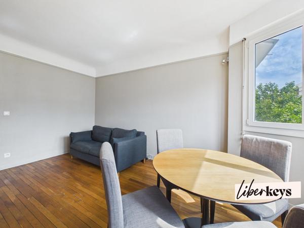 Charmant T2 traversant de 37 m² – Lumineux, au 5ᵉ étage avec ascenseur – Paris 11ᵉ (Voltaire)
