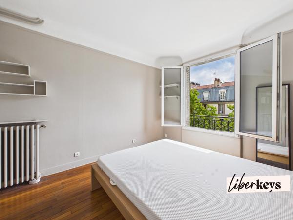 Charmant T2 traversant de 37 m² – Lumineux, au 5ᵉ étage avec ascenseur – Paris 11ᵉ (Voltaire)