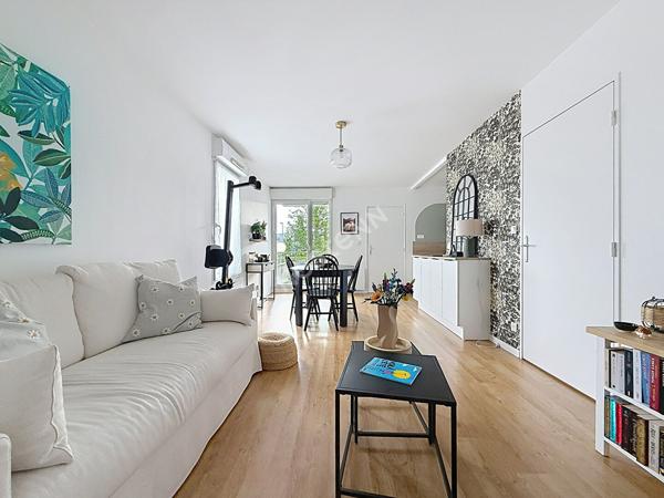 Nantes Grand-Clos - T2 meublé avec parking et balcon