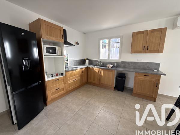 Location maison 3 pièces 80 m² Aramon