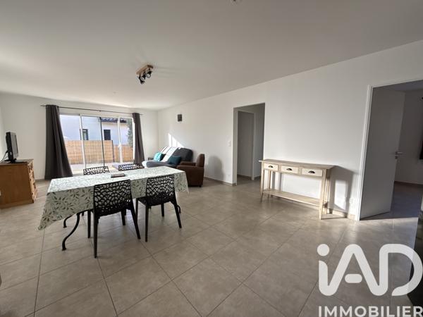 Location maison 3 pièces 80 m² Aramon