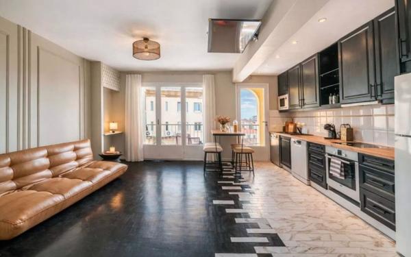 Appartement à vendre    3 pièces • 82 m2 Cannes