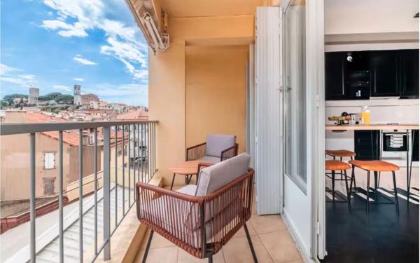 Appartement à vendre    3 pièces • 82 m2 Cannes
