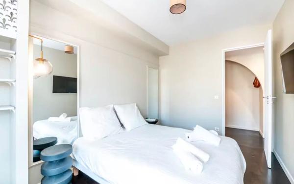 Appartement à vendre    3 pièces • 82 m2 Cannes