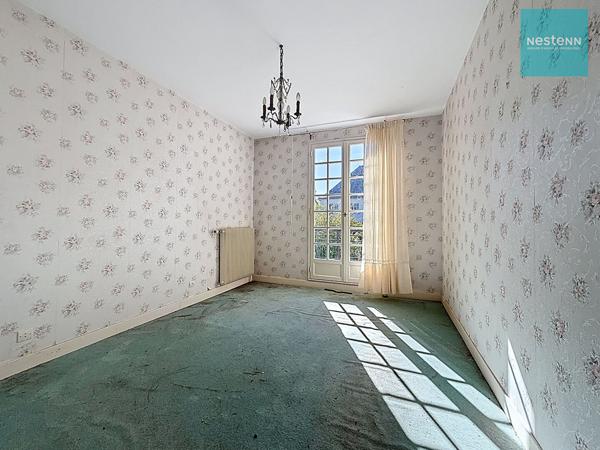 Amboise, maison traditionnelle 5 chambres sur 839m² de terrain.