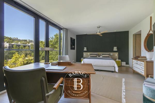 Issy-les-Moulineaux, Maison 4 Chambres -  253 m² à vendre