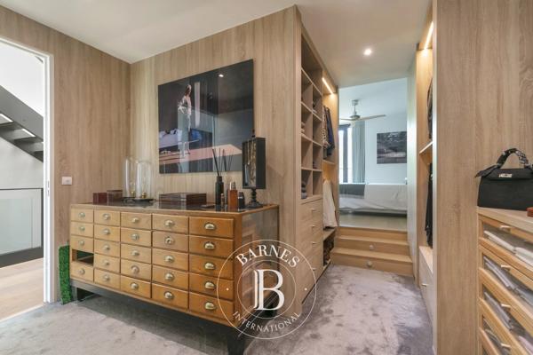 Issy-les-Moulineaux, Maison 4 Chambres -  253 m² à vendre