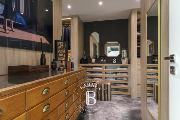 Issy-les-Moulineaux, Maison 4 Chambres -  253 m² à vendre