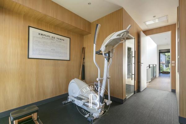Issy-les-Moulineaux, Maison 4 Chambres -  253 m² à vendre