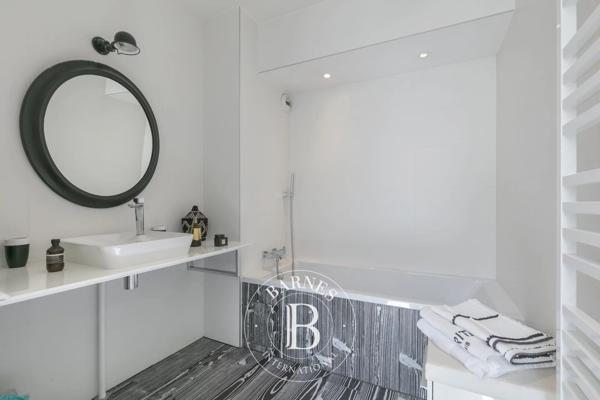 Issy-les-Moulineaux, Maison 4 Chambres -  253 m² à vendre
