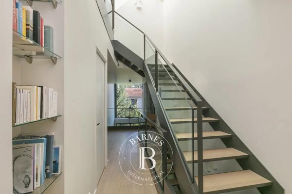 Issy-les-Moulineaux, Maison 4 Chambres -  253 m² à vendre