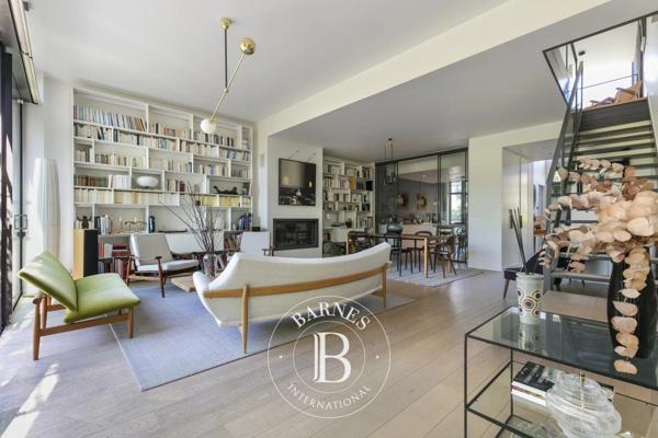 Issy-les-Moulineaux, Maison 4 Chambres -  253 m² à vendre