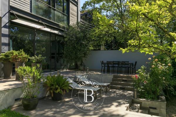 Issy-les-Moulineaux, Maison 4 Chambres -  253 m² à vendre