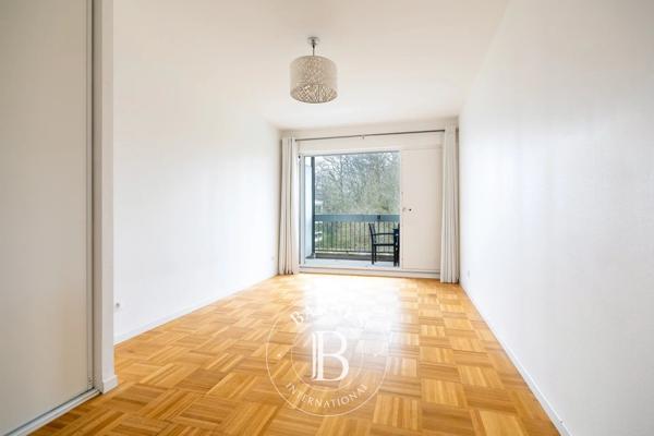 Le Chesnay, Appartement 2 Chambres -  115 m² à vendre