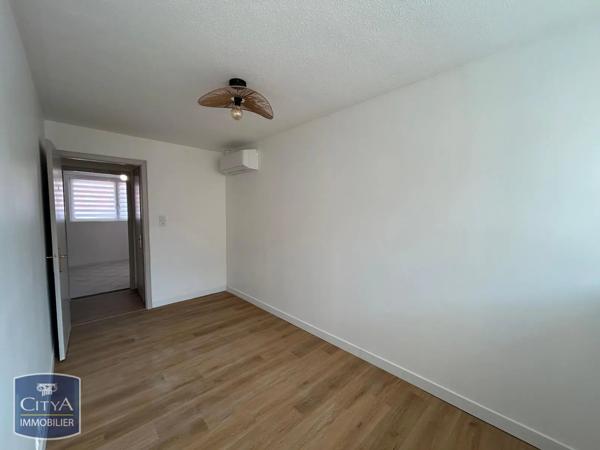 Appartement à louer 3 pièces 68.6m² Belfort (90000)