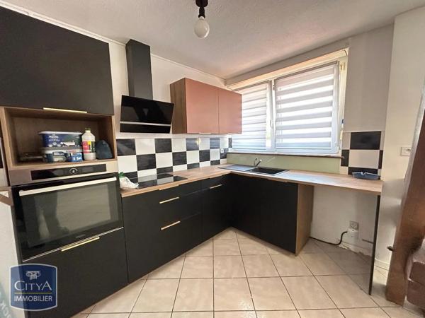 Appartement à louer 3 pièces 68.6m² Belfort (90000)