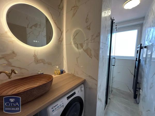Appartement à louer 3 pièces 68.6m² Belfort (90000)