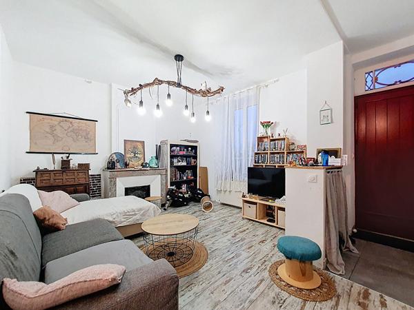 Maison sur le port à MARANS - 5 pièces, 3 chambres - Vendu Loué