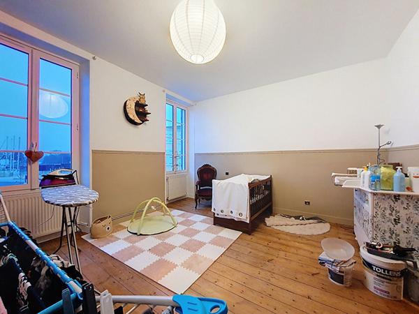 Maison sur le port à MARANS - 5 pièces, 3 chambres - Vendu Loué