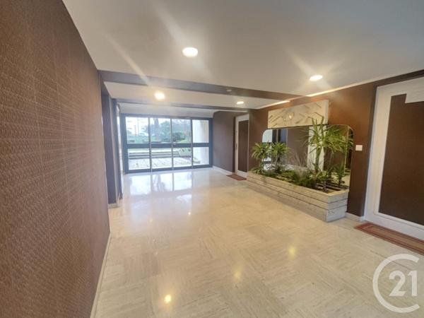 Appartement F3 à vendre  3 pièces - 74,33 m2 LE BOURGET - 93