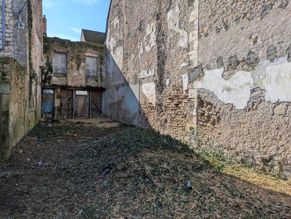 Ensemble immobilier divisible avec jardin et garage