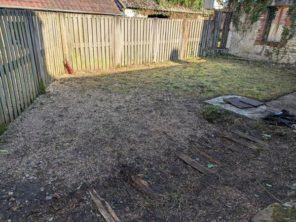 Ensemble immobilier divisible avec jardin et garage