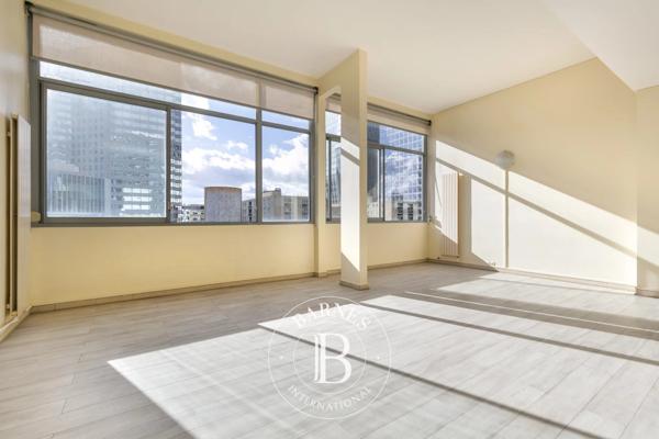Courbevoie, Duplex 4 Chambres -  147 m² à vendre