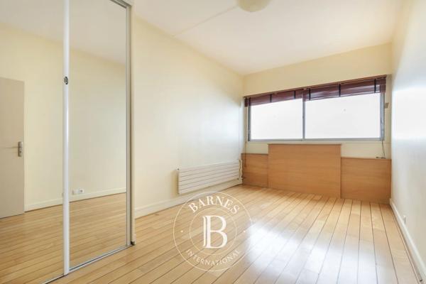 Courbevoie, Duplex 4 Chambres -  147 m² à vendre