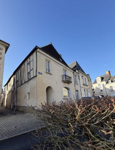 Maison coeur de ville de Baugé 173 m2