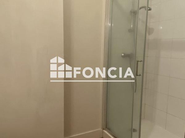 Location Appartement 3 pièces 75.05 m² - 14 RUE DE L'HOPITAL Villeneuve Les Avignon 30400