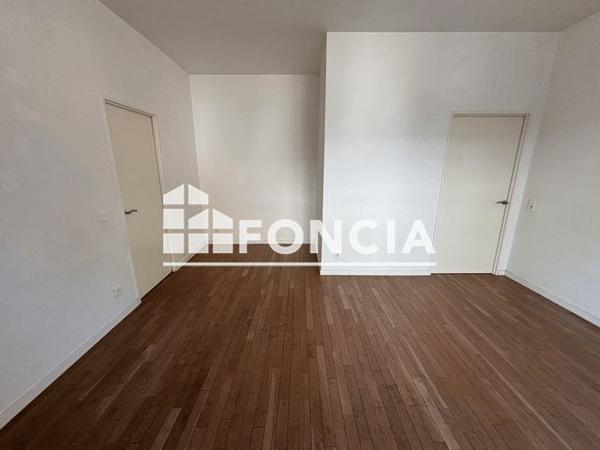 Location Appartement 2 pièces 49.37 m² - 12 14 16 RUE ETIENNE DOLET Cachan 94230