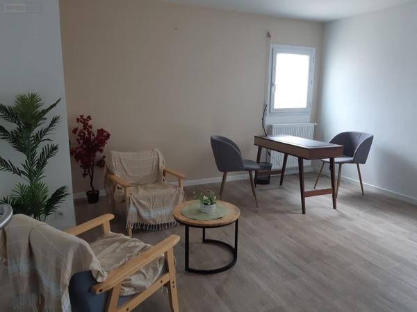 Entrepôt et bureaux à vendre à Languidic dans le Morbihan (56440), ref : 2868-56030
