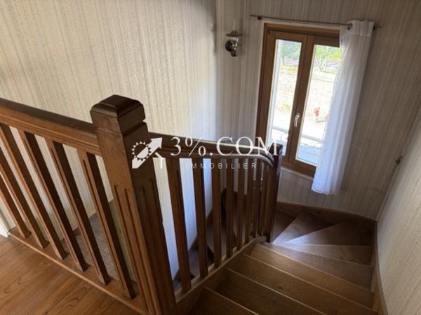 Maison 6 pièce(s) 3 chambre(s) 111 m²