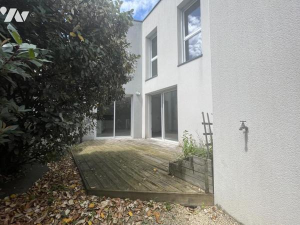 Maison d'habitation offrant 86 m² habitables sur 115 m² de terrain