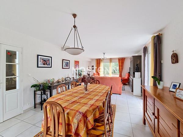 Maison à vendre aux Ponts de Cé situé dans un secteur privilégié - vie de plain-pied et beau jardin clos de plus de 700 m² - Rare sur le secteur