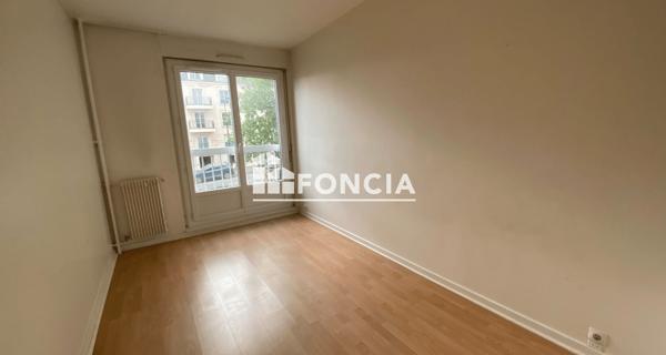 Location Appartement 3 pièces 64.5 m² - Le Plessis-robinson 92350