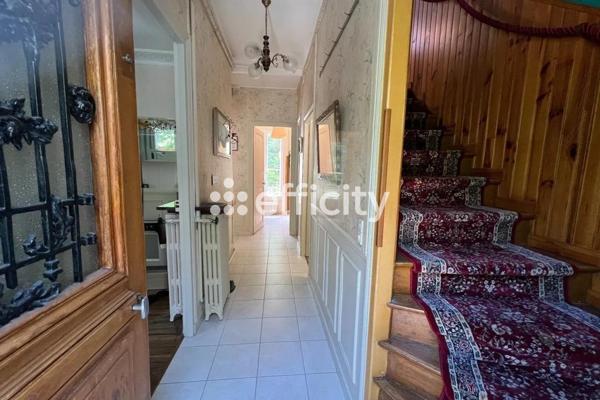 Maison
         4 pièces
        - 71 m² 490 000 € *