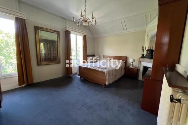 Maison
         4 pièces
        - 71 m² 490 000 € *