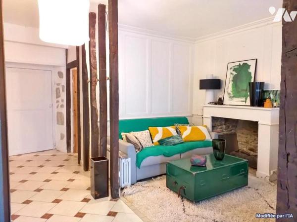 Maison atypique de caractère 2 chambres, terrasse et jardin -Garage