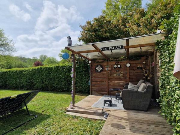 Maison ancienne - Le bugue Propriété avec Maison d'habitation, Maison d'amis, Studio, Piscine, parc et jardin 7418m2 jusqu'à la rivière.