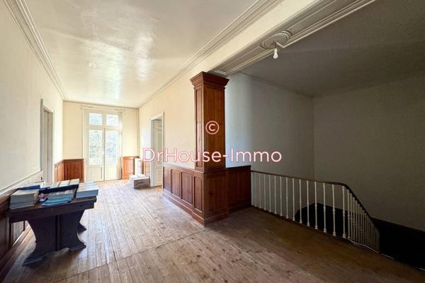 Bien immobilier à vendre 30 pièces de 665 m²