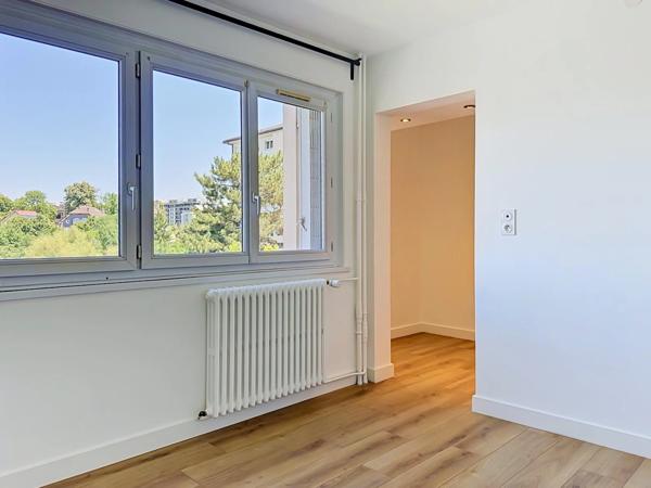 NOUVEAUTÉ – T4 de 80 m² rénové avec vue sur le Salève ANNEMASSE (74)