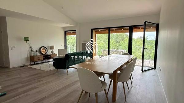 Appartement T5 dernier etage plein sud en lisiere foret