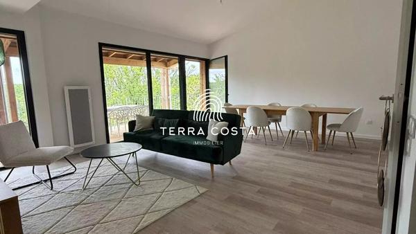 Appartement T5 dernier etage plein sud en lisiere foret