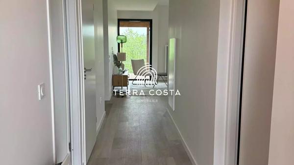 Appartement T5 dernier etage plein sud en lisiere foret