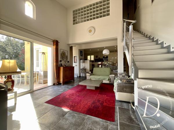 Maison VUE MER & ville de 136m2 - 5 pièces + studio indépendant avec garage